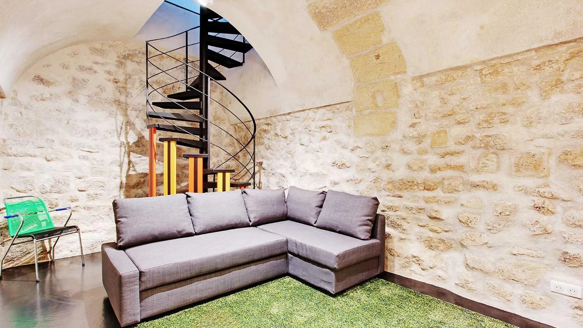 Authentic Apartment - 2Br-6P - Le Marais Paris