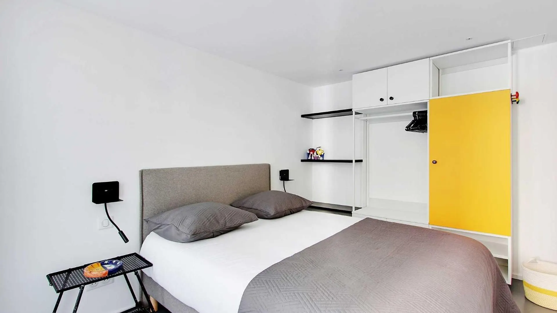Authentic Apartment - 2Br-6P - Le Marais Paris